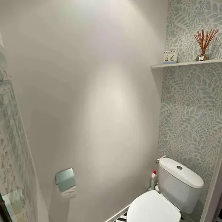 Jolie Maison Lumineuse A Posay *