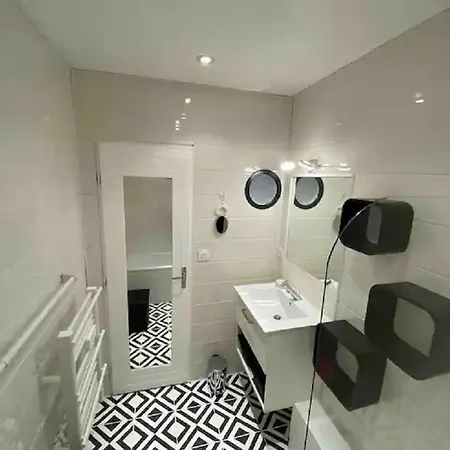 Jolie Maison Lumineuse A Posay *