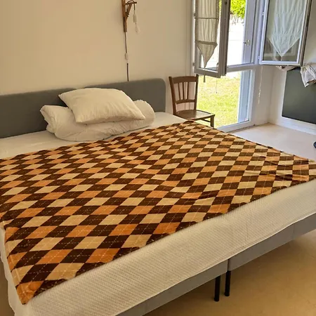 Jolie Maison Lumineuse A Posay Vakantiehuis *