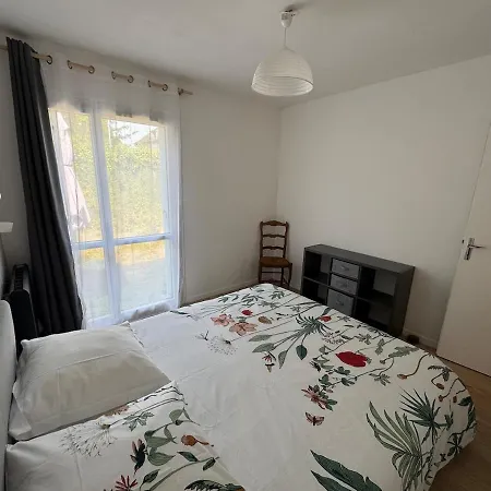 Jolie Maison Lumineuse A Posay * ラ・ロッシュ・ポゼ